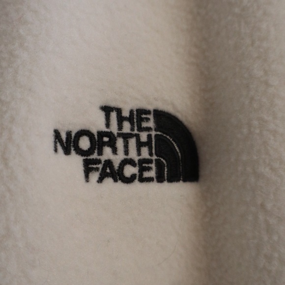 The North Face Women’s Alpine Polartec® 200 ¼-Zip Fleece - Picture 5 of 8